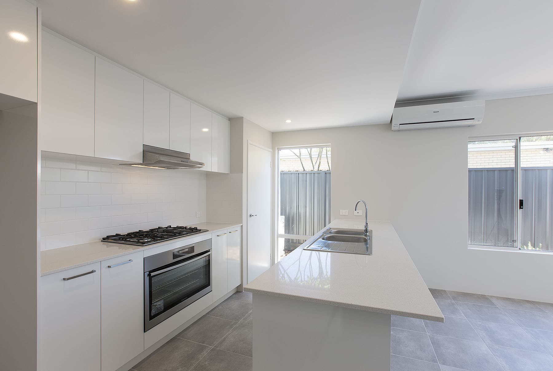 White Kitchen unfurnished