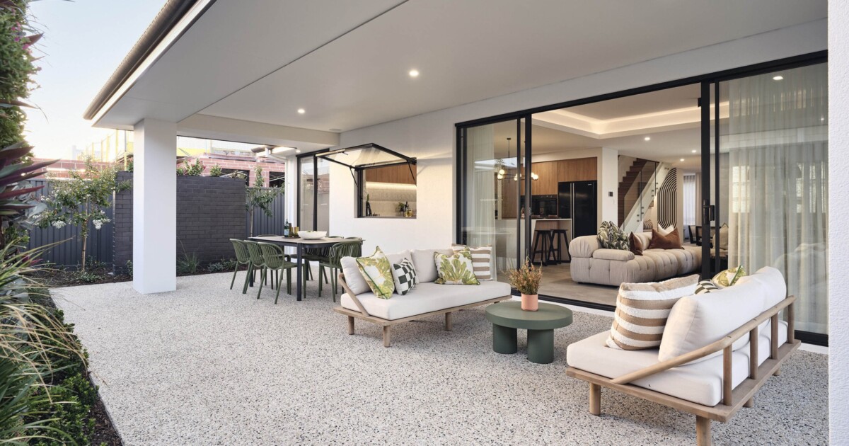 Dale Alcock Homes. BC 5409 - Display Homes Perth & The South West